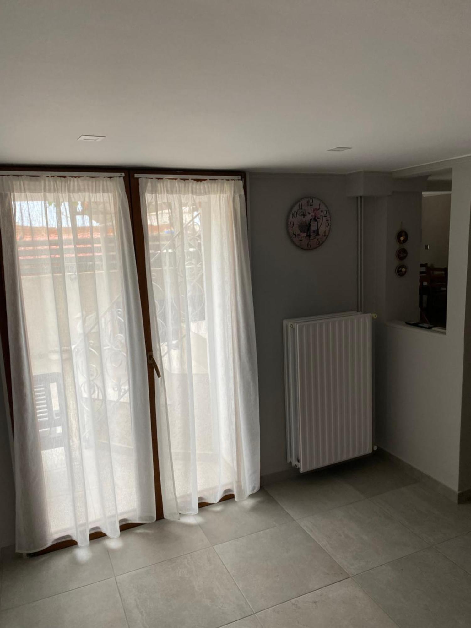 Ambelos Skala Mytilíni Buitenkant foto